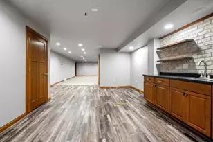 2332 Oak Ridge Cir, De Pere, WI 54115 - Photo 25