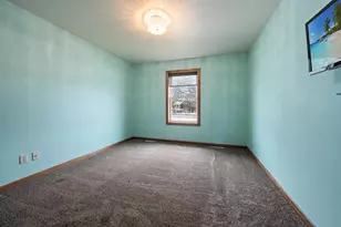 2332 Oak Ridge Cir, De Pere, WI 54115 - Photo 17