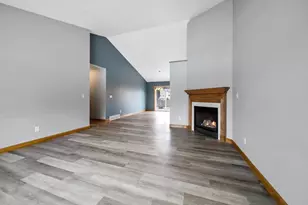 2332 Oak Ridge Cir, De Pere, WI 54115 - Photo 7