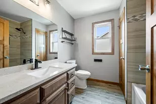 2332 Oak Ridge Cir, De Pere, WI 54115 - Photo 19