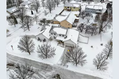 2700 Maple Hills Drive, Green Bay, WI 54313 - Photo 3