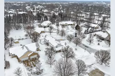 2700 Maple Hills Drive, Green Bay, WI 54313 - Photo 9