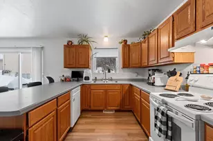 2700 Maple Hills Dr, Green Bay, WI 54313 - Photo 25