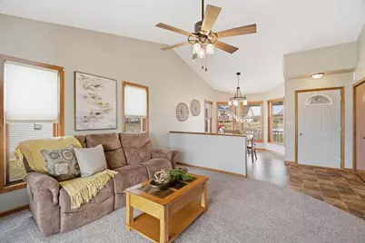 405 W Hawthorne Drive, Waupun, WI 53963 - Photo 5