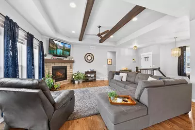 W6036 Zach Street, Menasha, WI 54952 - Photo 5