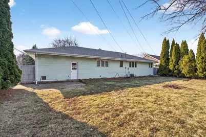 451 Roosevelt Street, Fond du Lac, WI 54935 - Photo 21