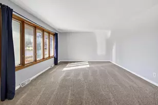 451 Roosevelt St, Fond du Lac, WI 54935 - Photo 3