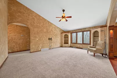 2718 W Independence Court, Appleton, WI 54914 - Photo 11