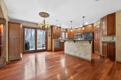 2718 W Independence Court, Appleton, WI 54914 - Photo 7