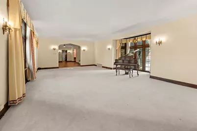 187 E Division Street, Fond du Lac, WI 54935 - Photo 7