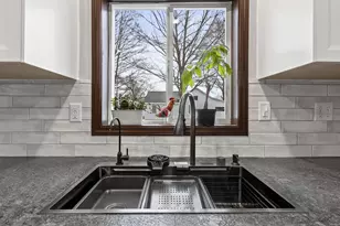 418 Smith Ave, Oconto, WI 54153 - Photo 9