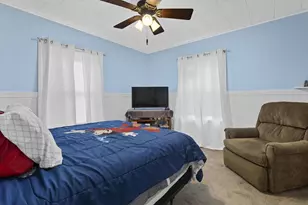 29 W Melvin Ave, Oshkosh, WI 54901 - Photo 27