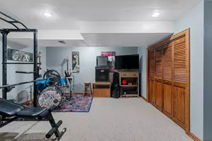 1327 Sandstone Pl, Green Bay, WI 54313 - Photo 39