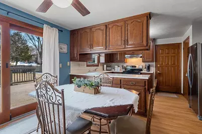 1327 Sandstone Place, Green Bay, WI 54313 - Photo 11