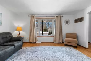 1327 Sandstone Pl, Green Bay, WI 54313 - Photo 7