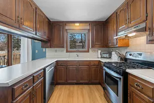 1327 Sandstone Pl, Green Bay, WI 54313 - Photo 15