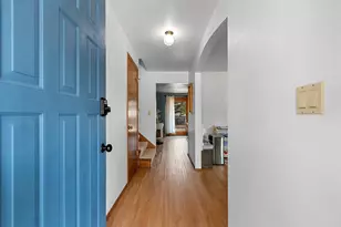 1327 Sandstone Pl, Green Bay, WI 54313 - Photo 5