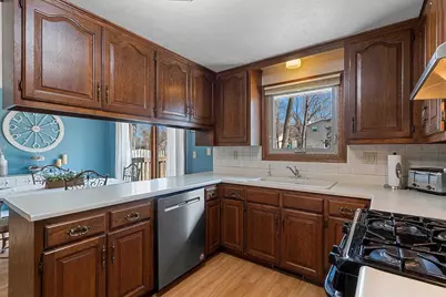 1327 Sandstone Place, Green Bay, WI 54313 - Photo 17