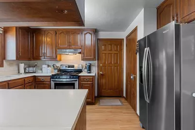 1327 Sandstone Place, Green Bay, WI 54313 - Photo 13