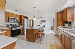 870 Nicolet Ave, Oshkosh, WI 54901 - Photo 9