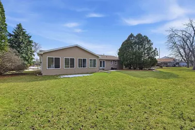 870 Nicolet Avenue, Oshkosh, WI 54901 - Photo 27