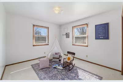 870 Nicolet Avenue, Oshkosh, WI 54901 - Photo 15