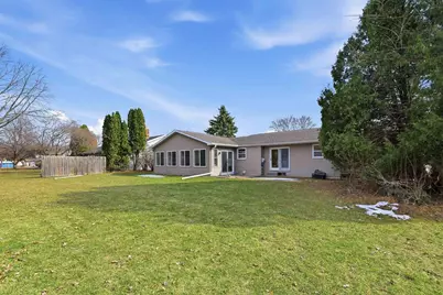 870 Nicolet Avenue, Oshkosh, WI 54901 - Photo 25