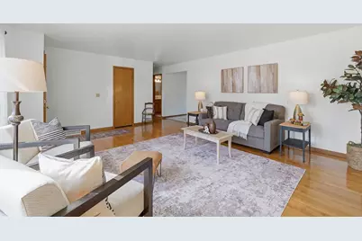 870 Nicolet Avenue, Oshkosh, WI 54901 - Photo 3