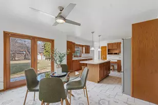 870 Nicolet Ave, Oshkosh, WI 54901 - Photo 5