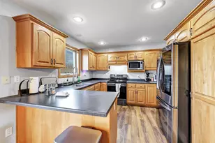 2080 W Higgins, De Pere, WI 54115 - Photo 5