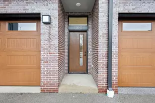 1104 Brookwood Dr, Green Bay, WI 54304 - Photo 3