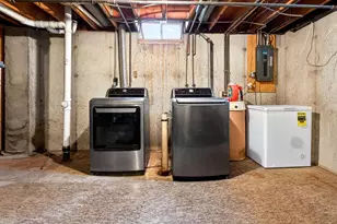 1041 Shannon St, Neenah, WI 54956 - Photo 29