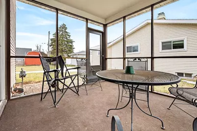 1041 Shannon Street, Neenah, WI 54956 - Photo 15