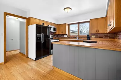 1041 Shannon Street, Neenah, WI 54956 - Photo 11