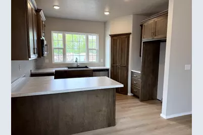 940 Enclave Court, De Pere, WI 54115 - Photo 3