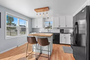 3089 Ferndale Dr, Green Bay, WI 54313 - Photo 9