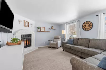 3089 Ferndale Drive, Green Bay, WI 54313 - Photo 3