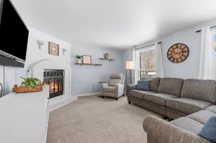 3089 Ferndale Dr, Green Bay, WI 54313 - Photo 3