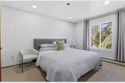 1699 Alcan Drive #212, Menasha, WI 54952 - Photo 9