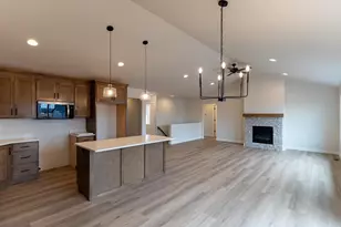 N9243 Anton St, Appleton, WI 54915 - Photo 17