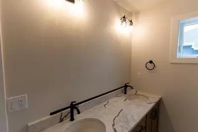 N9243 Anton Street, Appleton, WI 54915 - Photo 11