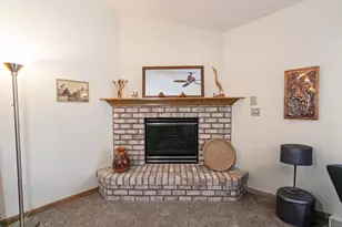 2190 Hidden Creek Rd, Neenah, WI 54956 - Photo 7