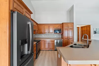 3950 Agatha Christie Avenue, De Pere, WI 54115 - Photo 13