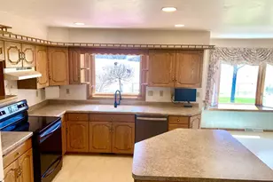 3128 Concordia Ln, Green Bay, WI 54311 - Photo 17