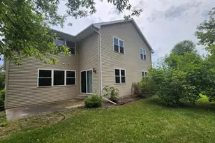 715 Edge Point Ct, De Pere, WI 54115 - Photo 5
