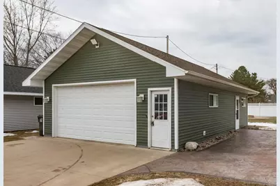 215 E Alfred Street, Weyauwega, WI 54983 - Photo 27