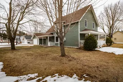 215 Alfred Street, Weyauwega, WI 54983 - Photo 13