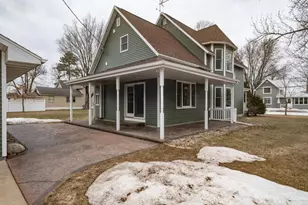 215 Alfred St, Weyauwega, WI 54983 - Photo 11