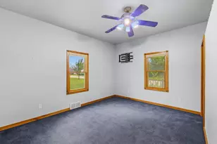 215 E Alfred St, Weyauwega, WI 54983 - Photo 25