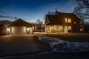 215 Alfred St, Weyauwega, WI 54983 - Photo 3